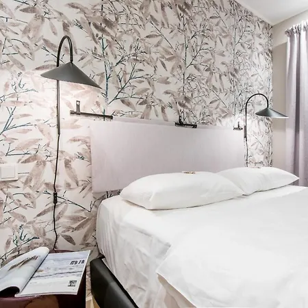 Tualighaker Hues Whg 01 アパート