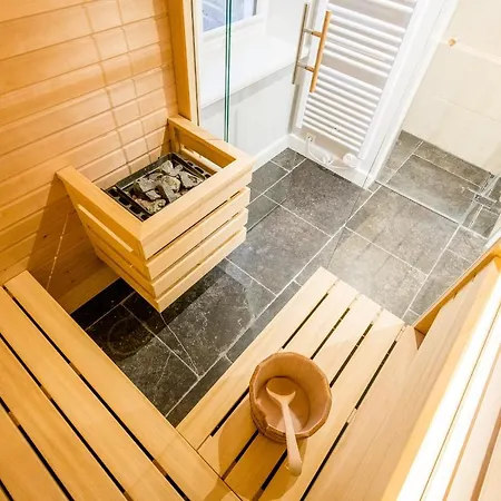 Tualighaker Hues Whg 01 アパート *